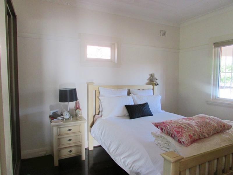 33 Francis St, Earlwood NSW 2206