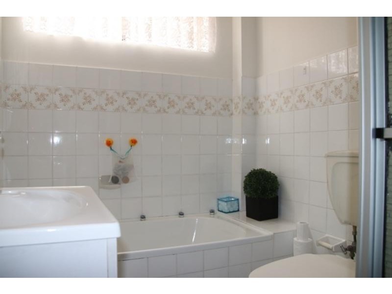 2/6-8 The Stra, Rockdale NSW 2216