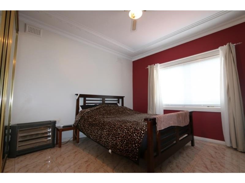 41 Blakesley Rd, South Hurstville NSW 2221