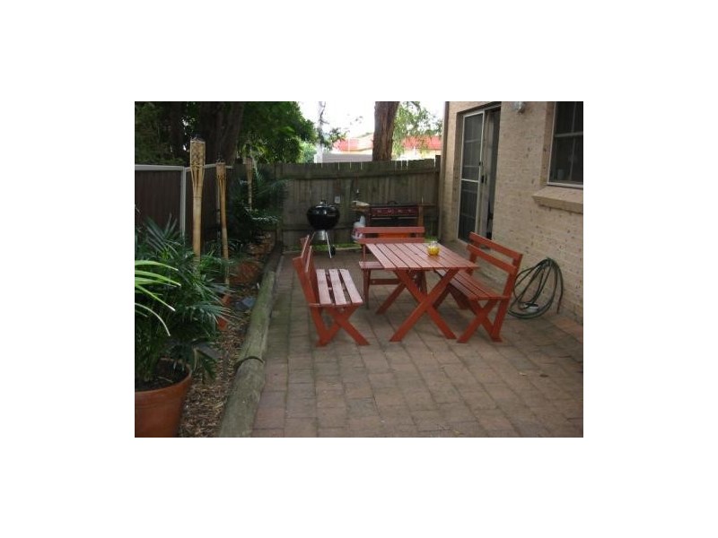 4/46 Balmoral St, Balgownie NSW 2519