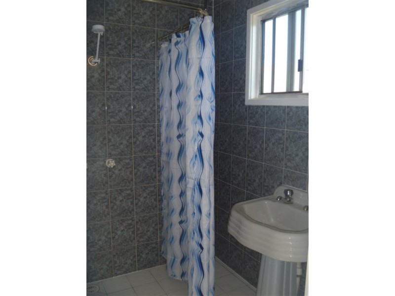 16 Brompton Rd, Bellambi NSW 2518