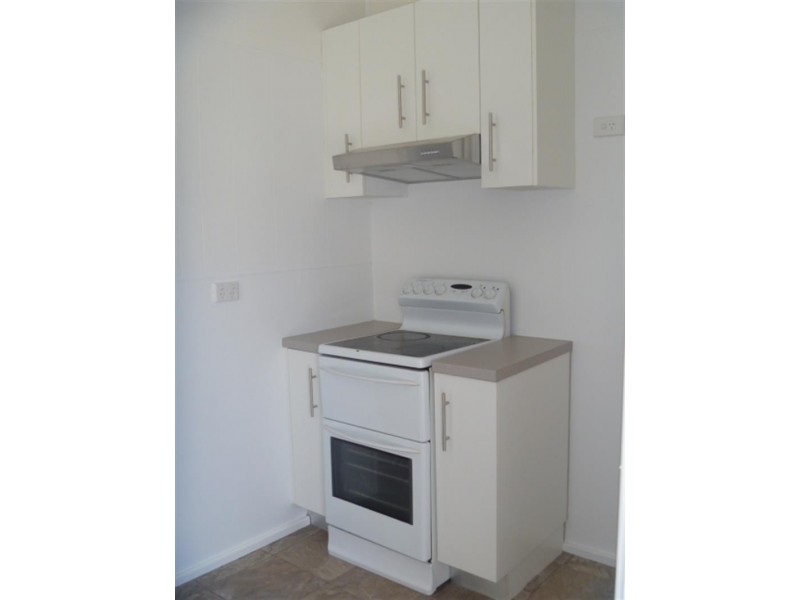 16 Brompton Rd, Bellambi NSW 2518