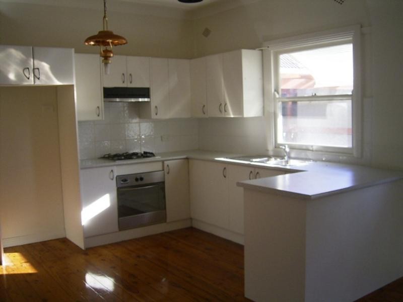 46 Meads Ave, Tarrawanna NSW 2518
