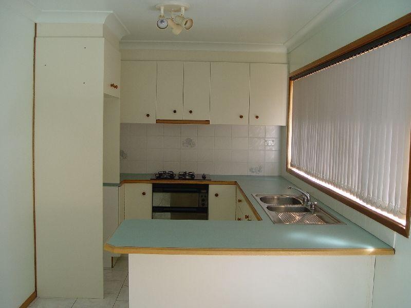 1/4 Goolagong St, Mount Warrigal NSW 2528