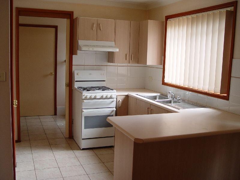 1/215 Lawrence Hargrave Dr, Thirroul NSW 2515