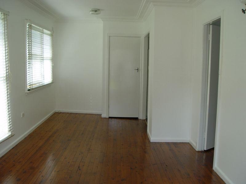 3/6 Byarong Ave, Mangerton NSW 2500