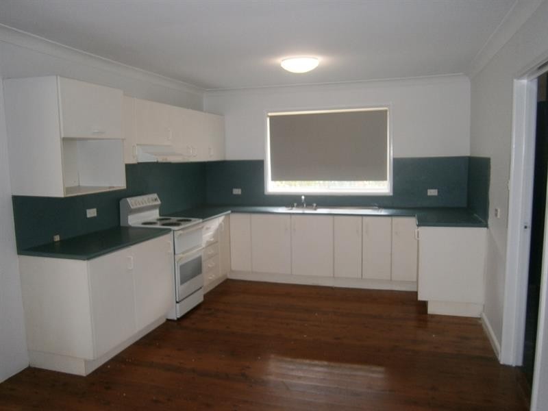 3 Kanangra Drive, Thirroul NSW 2515