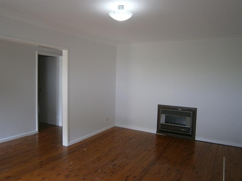 3 Kanangra Drive, Thirroul NSW 2515