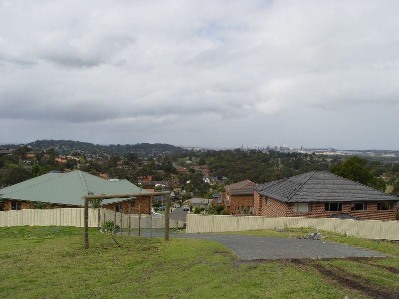 25 Canaan Ave, Figtree NSW 2525
