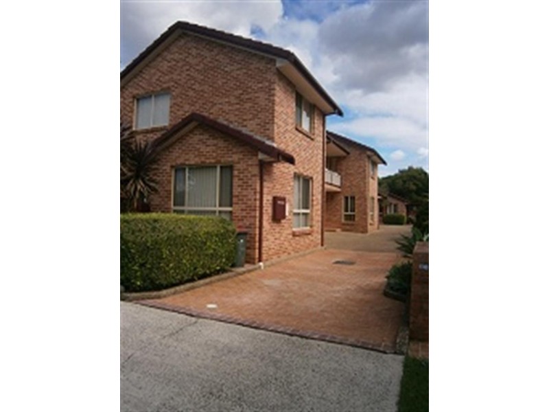 2/28 Carroll Rd, East Corrimal NSW 2518