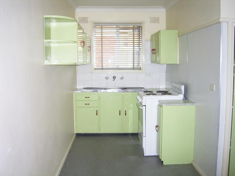 2/6 Dalby St, Corrimal NSW 2518
