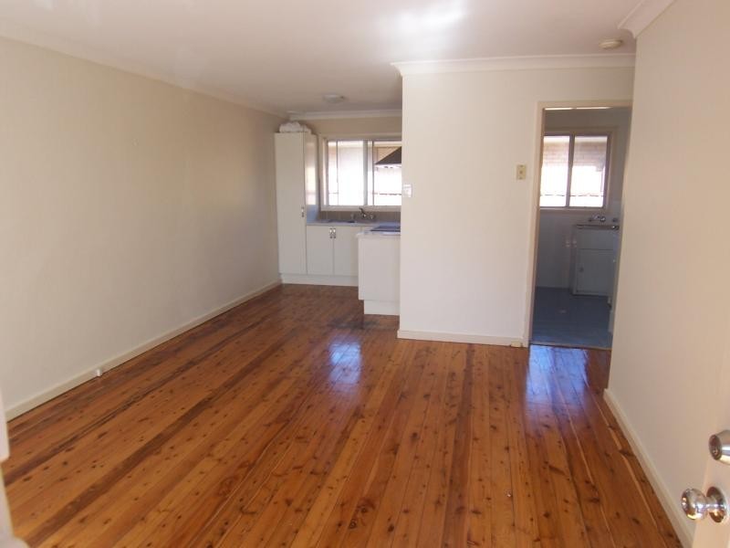 1/57 Lake Entrance Rd, Warilla NSW 2528