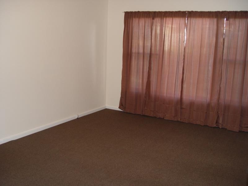 22 Bassett St, Fairy Meadow NSW 2519