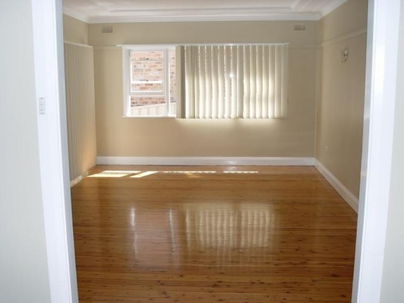 8 Forster St, Port Kembla NSW 2505