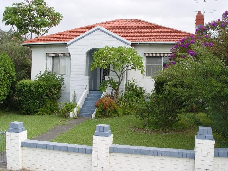 45 Mt Ousley Rd, Mount Ousley NSW 2519