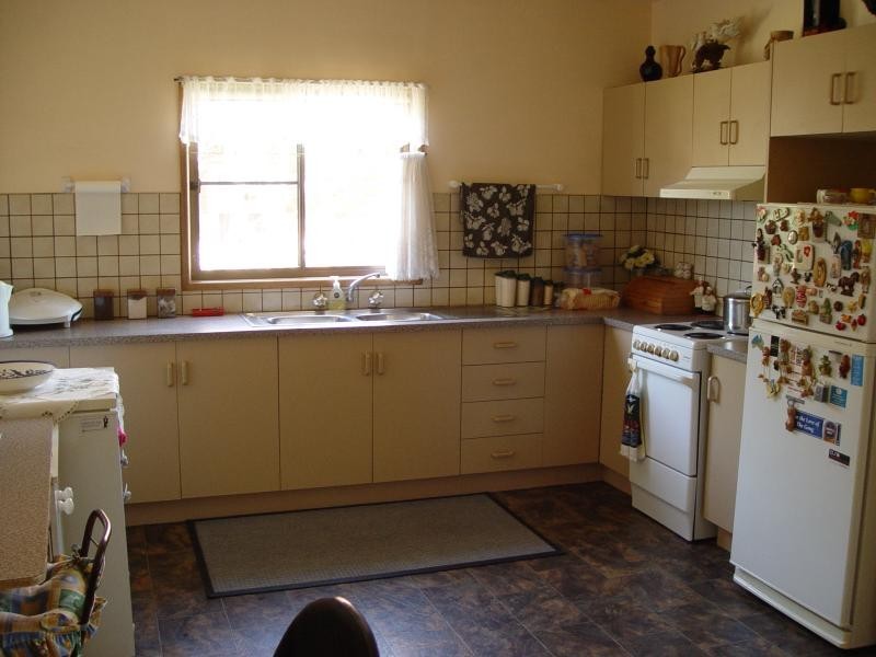 17 Chapman  St, Fairy Meadow NSW 2519