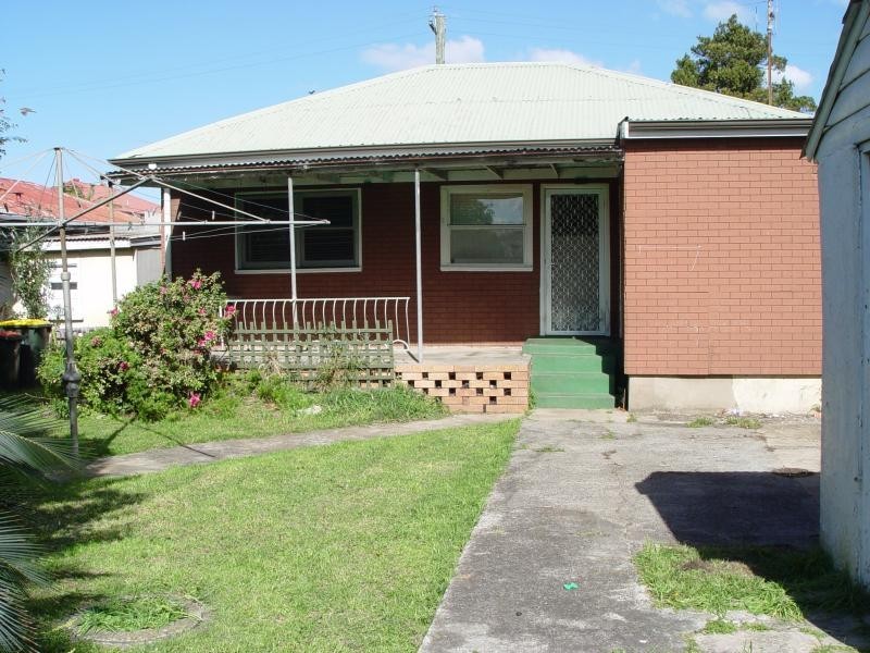 18 Jardine  St, Fairy Meadow NSW 2519