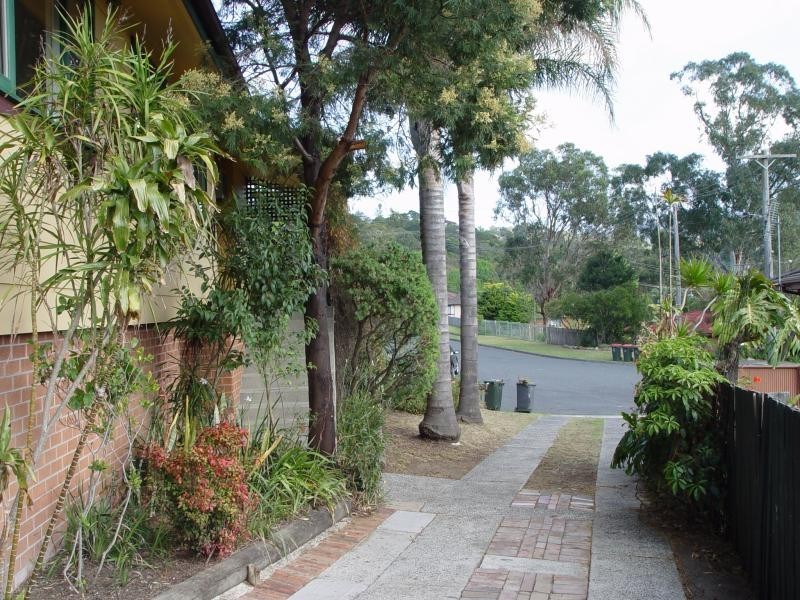 3 Warrah Pl, Unanderra NSW 2526