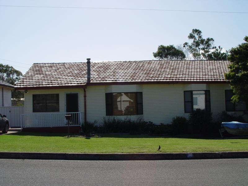 30 Gladstone St, Bellambi NSW 2518