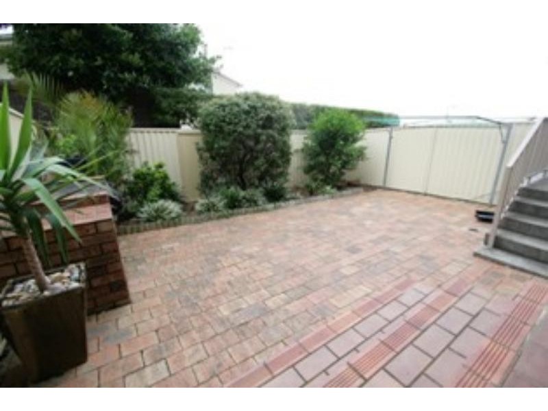 15/27 Campbell St, Woonona NSW 2517