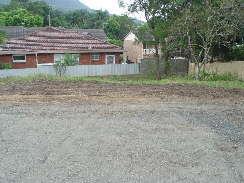 102 Wrexham Rd, Thirroul NSW 2515
