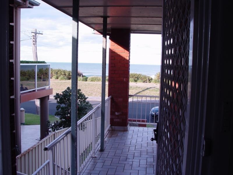 1/56 Beach Dr, Woonona NSW 2517