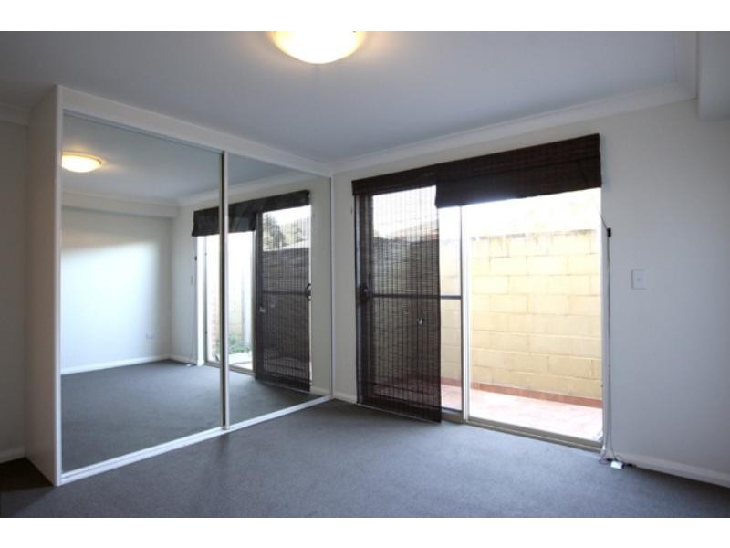 13/28 Underwood  St, Corrimal NSW 2518