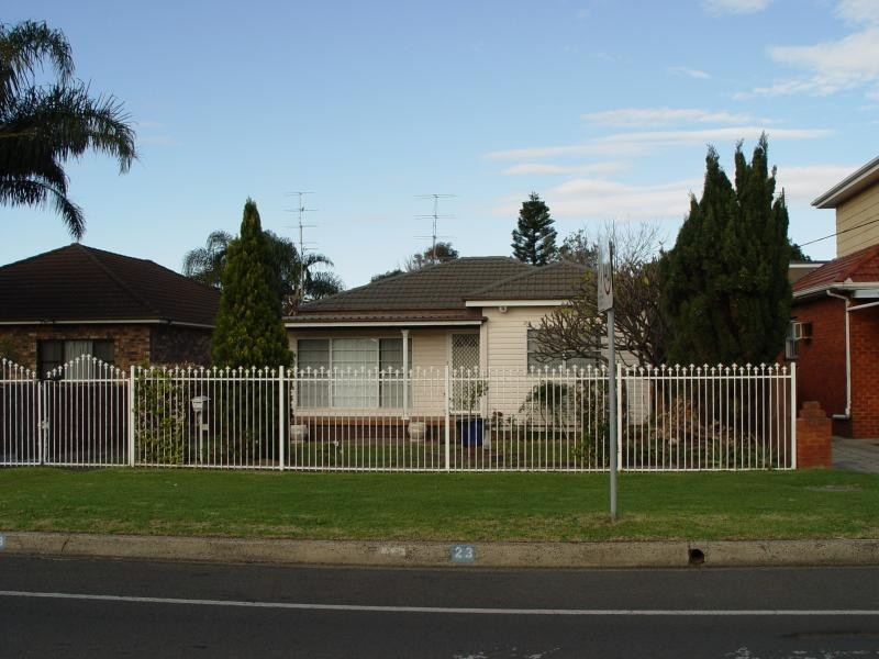 23 Park Rd, Woonona NSW 2517