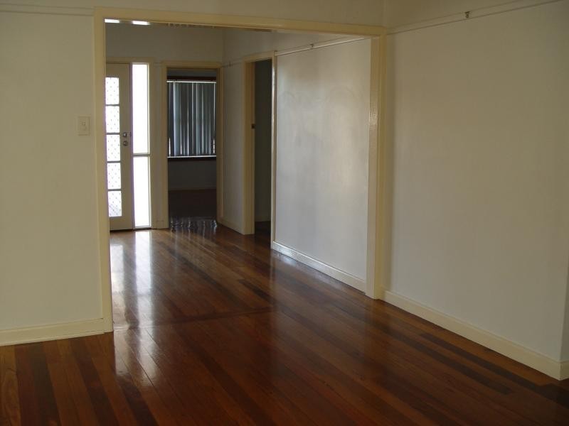 23 Park Rd, Woonona NSW 2517