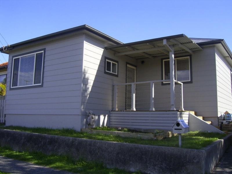 198 Shellharbour Rd, Warilla NSW 2528