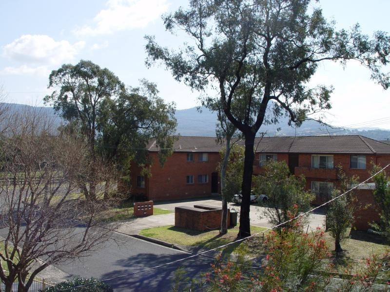 5/4 St Lukes  Ave, Brownsville NSW 2530