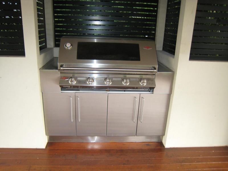 293 Farmborough Rd, Farmborough Heights NSW 2526