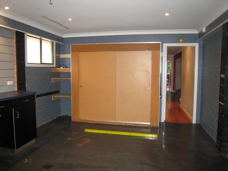 293 Farmborough Rd, Farmborough Heights NSW 2526