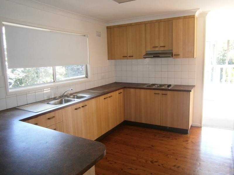 100 New Mount Pleasant Rd, Mount Pleasant NSW 2519