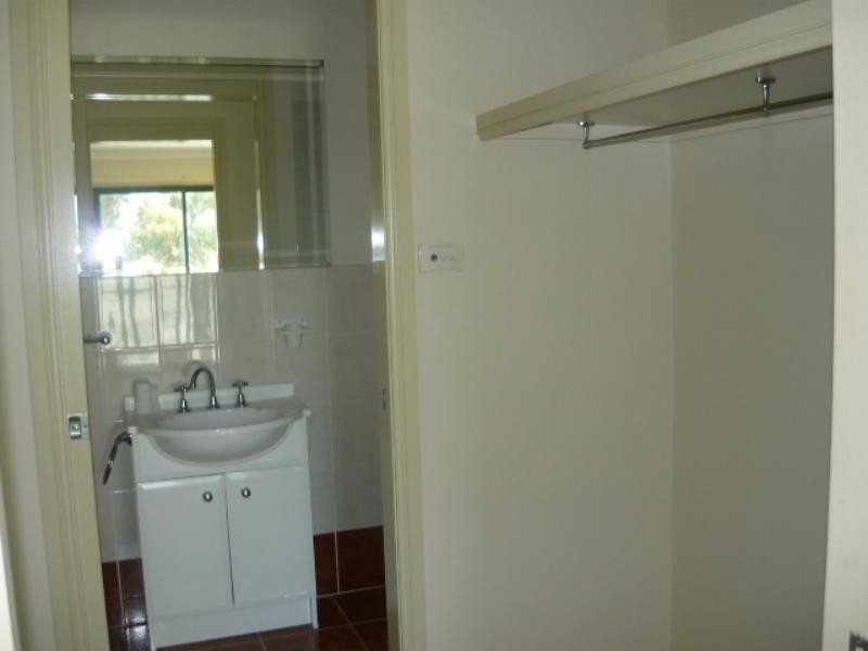 4/232 Princes  Hwy, Bulli NSW 2516