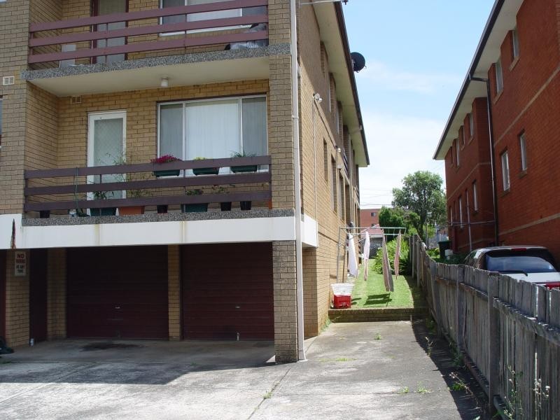 4/72 Phillips St, Roselands NSW 2196