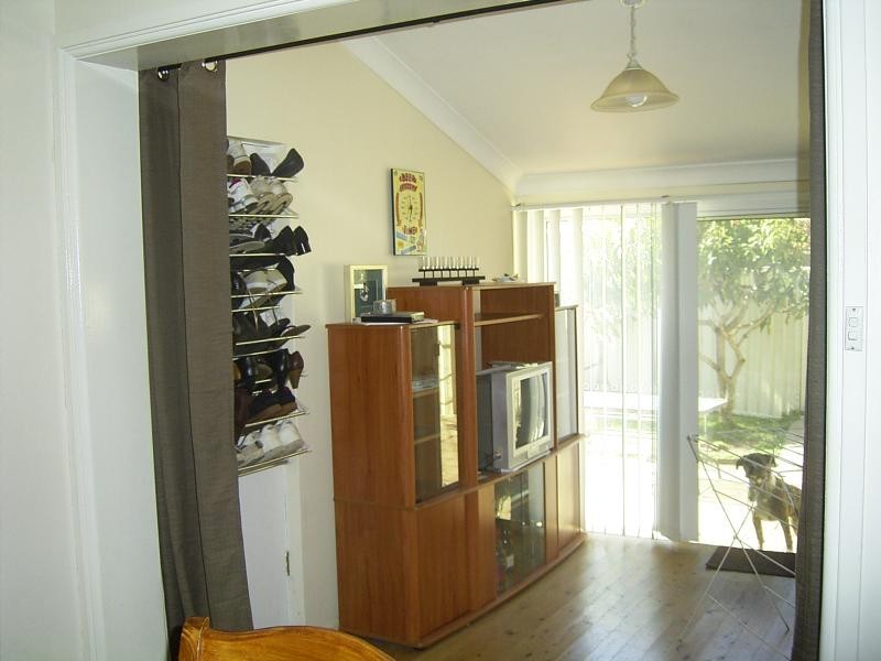 1/1 Hardie  St, Corrimal NSW 2518