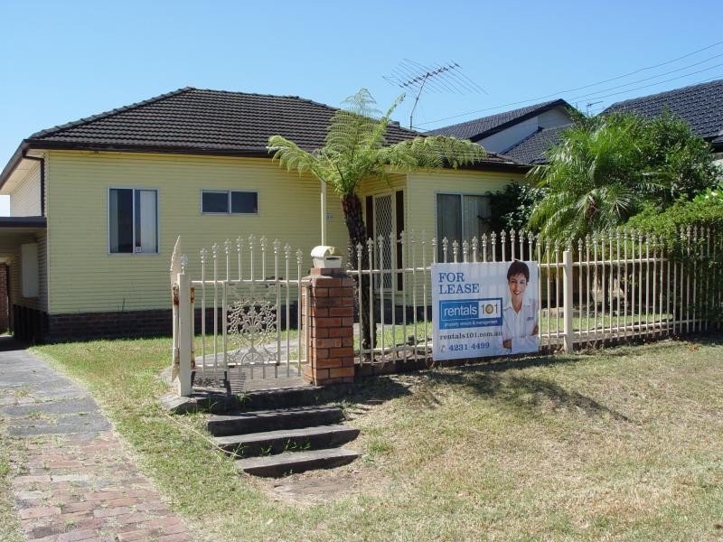 84 Mount Keira Rd, Mount Keira NSW 2500