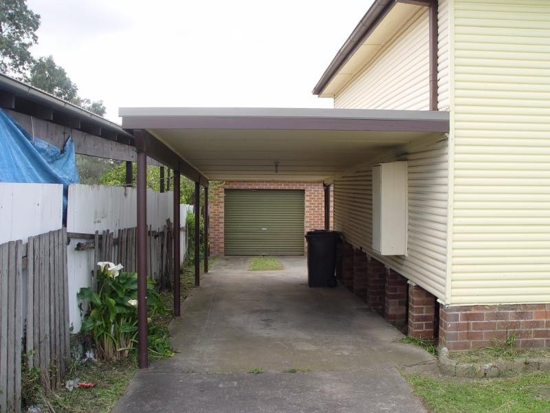 84 Mount Keira Rd, Mount Keira NSW 2500