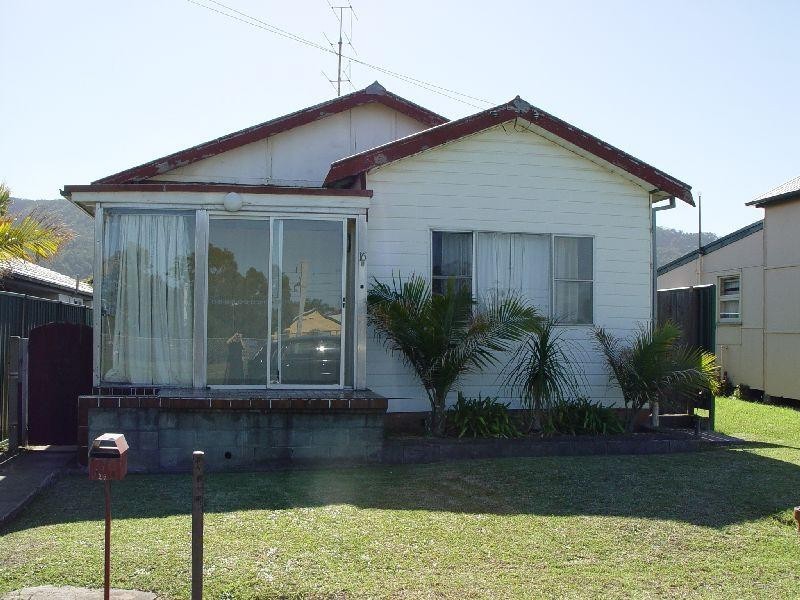 16 Brompton  St, Bellambi NSW 2518