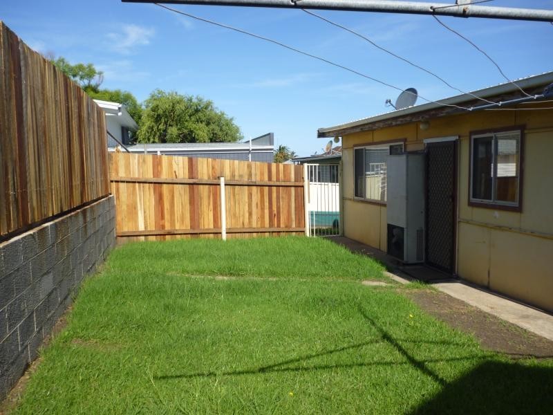 4 Westmacott Pde, Bulli NSW 2516