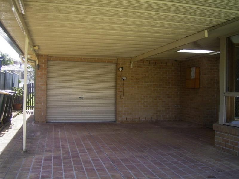11 Boddington Way, Horsley NSW 2530