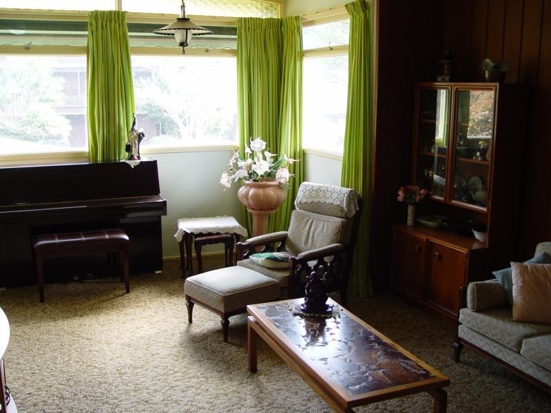 9 Bradley Ave, Mount Kembla NSW 2526