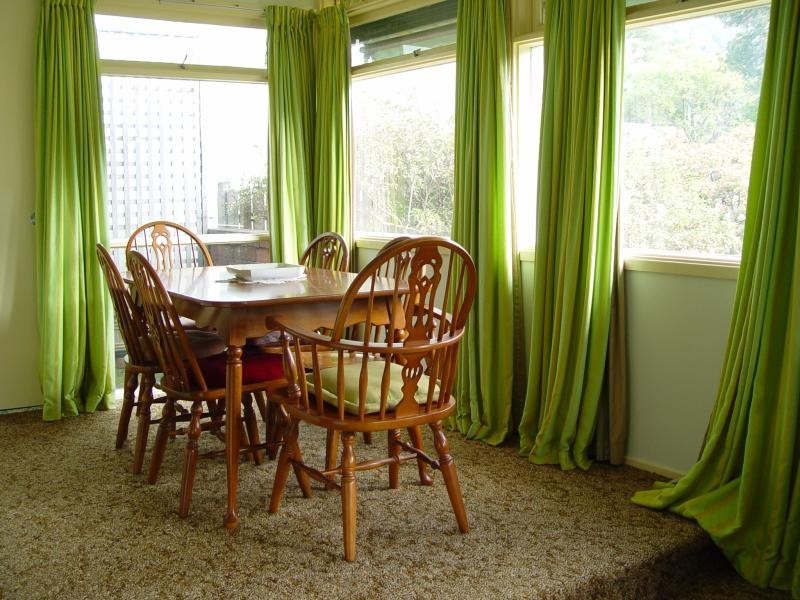 9 Bradley Ave, Mount Kembla NSW 2526