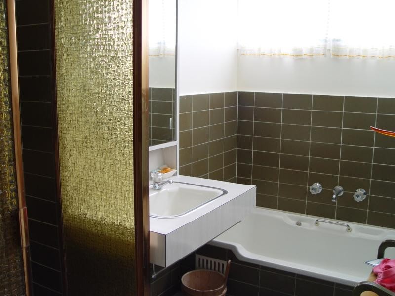 9 Bradley Ave, Mount Kembla NSW 2526