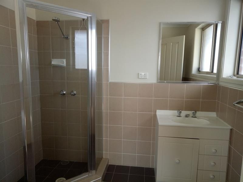 1/24 Bribie  Ave, Shell Cove NSW 2529