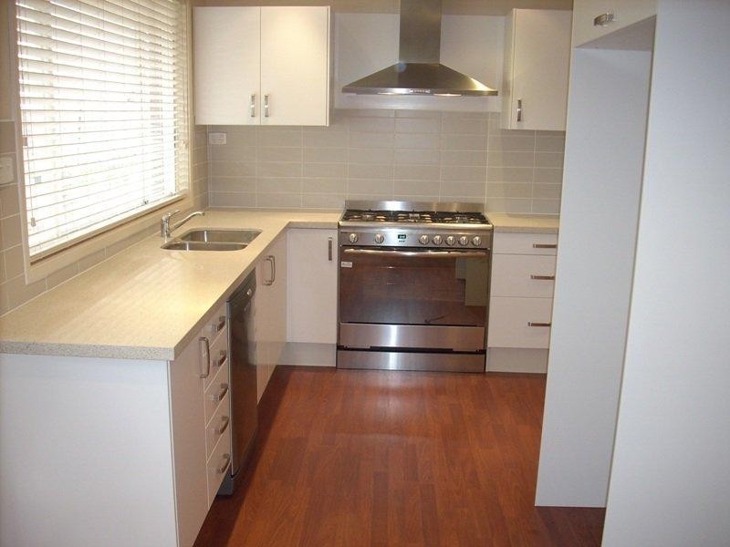 15 Booyong St, West Wollongong NSW 2500