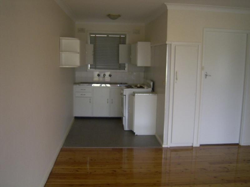 2/6 Dalby  St, Corrimal NSW 2518