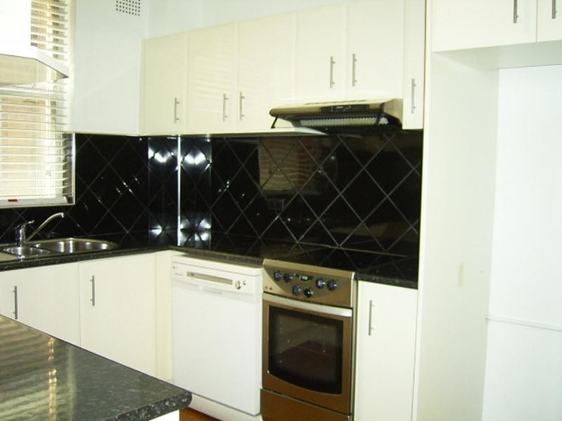 9/1 Powell St, Mangerton NSW 2500