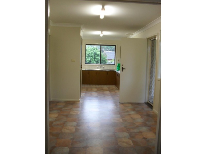 26 Thames  St, West Wollongong NSW 2500